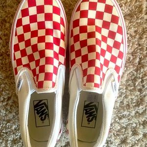 Women’s slip on tennis shoes